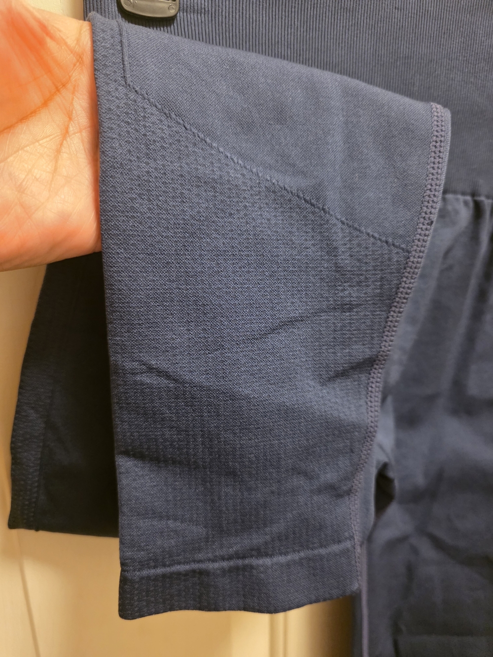Halara OneForm Seamless Flow High Waisted Tummy Control Butt Lifting Leggings - Picture 7 of 10